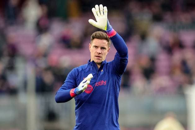 UEFA Europa League Knockout Round Play-Offs Barcelona v Manchester United, ManU Marc-AndrÃ ter Stegen 1 of Barcelona waves before the UEFA Europa League Knockout Round Play-Offs Barcelona vs Manchester United at Spotify Camp Nou, Barcelona, Spain, 16th February 2023 (Photo by Mark Cosgrove News Images) Barcelona Camp Nou Catalonia Spain Copyright: xMarkxCosgrove NewsxImagesx