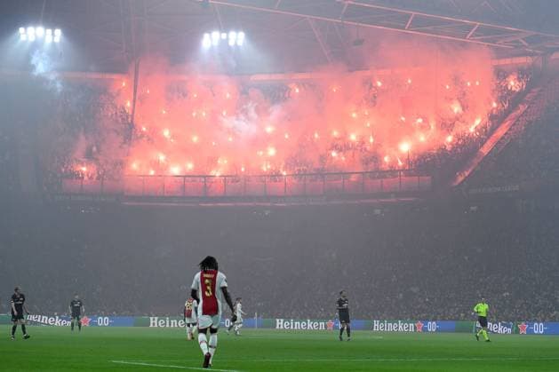 Soccer Europa League K o round Play off Ajax Amsterdam 1 FC Union Berlin on 16 02 2023 in the Johan Cruijff ArenA in Amsterdam Fans 1 FC Union Berlin ignite Bengalos pyro pyrotechnics flares smoke bombs in the fan block xRx
