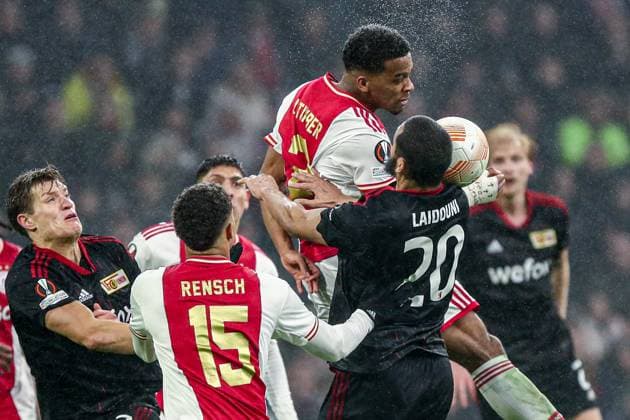 Jurrien Timber Ajax Amsterdam, 02 in a duel against Aissa Laidouni FC Union Berlin, 20 , NL, Ajax Amsterdam vs FC Union Berlin, UEFA Europa League Play Offs, first leg, season 2022 2023, 16 02 2023, NL, Ajax Amsterdam vs FC Union Berlin, UEFA Europa League Play Offs, first leg, season 2022 2023, 16 02 2023, Photo Eibner Pressefoto Gabriel Boia Amsterdam Copyright: xEibner-Pressefoto GabrielxBoiax EP_EER