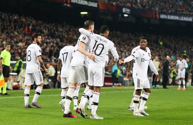 Barcelona v Manchester United, ManU Europa League 16 02 2023. Manchester United forward Marcus Rashford (10) Manchester United forward Wout Weghorst (28) on loan from Burnley Manchester United defender Tyrell Malacia (12) scores a GOAL 1-1 and celebrates during the Europa League match between Barcelona and Manchester United at Camp Nou, Barcelona, Spain on 16 February 2023. Barcelona Camp Nou Barcelona Spain Editorial use only DataCo restrictions apply See www.football-dataco.com , Copyright: xPhilxDuncanx PSI-16922-0033
