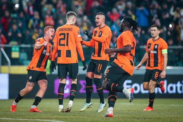 16.02.2023 Warszawa Pilka nozna UEFA Liga Europy 2022 2023, 1 16 finalu Szachtar Donieck - Stade Rennes FC N z Artem Bondarenko, gol, bramka, radosc Foto Adam Starszynski PressFocus 16.02.2023 Warsaw Football UEFA Europa League 2022 2023, round 1 of 16 Shakhtar Donetsk - Stade Rennes FC Artem Bondarenko, gol, bramka, radosc Credit Adam Starszynski PressFocus NEWSPIX.PL --- Newspix.pl  20230216PF_AS096