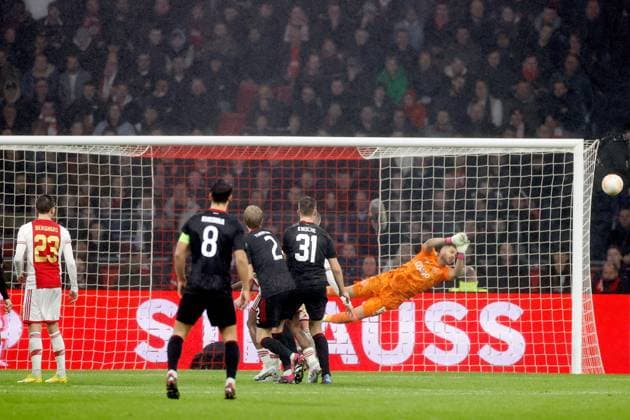 AMSTERDAM, 16-02-2023 , JohanCruyff Arena, season 2022 2023 , Europa League match between Ajax and Union Berlin, save Ajax player Geronimo Rulli during the match Ajax - Union Berlin Ajax - Union Berlin  x19917817x Copyright: