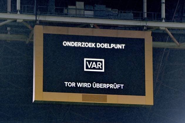 AMSTERDAM, 16-02-2023 , JohanCruyff Arena, season 2022 2023 , Europa League match between Ajax and Union Berlin, VAR checking and disallowing the goal from Union Berlin player Morten Thorsby during the match Ajax - Union Berlin Ajax - Union Berlin  x19917864x Copyright: