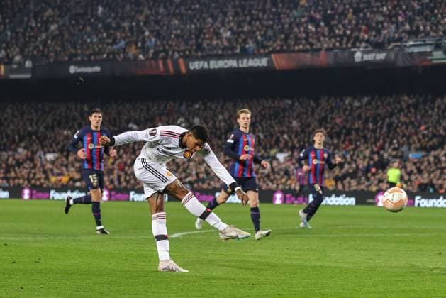 UEFA Europa League Knockout Round Play-Offs Barcelona v Manchester United, ManU Marcus Rashford 10 of Manchester United shoots wide of the post during the UEFA Europa League Knockout Round Play-Offs Barcelona vs Manchester United at Spotify Camp Nou, Barcelona, Spain, 16th February 2023 (Photo by Mark Cosgrove News Images) Barcelona Camp Nou Catalonia Spain Copyright: xMarkxCosgrove NewsxImagesx