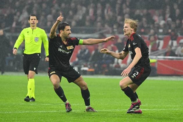 Football, men, season 2022 2023, Europa League Play Offs to the round of 16, first leg , Ajax Amsterdam 1 FC Union Berlin, v l Rani Khedira 1 FC Union Berlin and Morten Thorsby 1 FC Union Berlin goal celebration to 0 1, was disallowed for handball , 16 02 2023, Copyright: xMatthiasxKochx