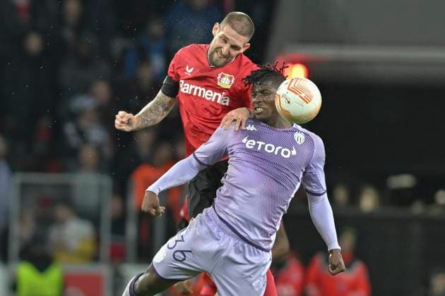 header header duel Robert Andrich 8, Bayer Leverkusen Breel Embolo 36, AS Monaco 16 02 2023 Football Europa League, Bayer 04 Leverkusen vs AS Monaco, BayArena, Leverkusen, NRW Germany Copyright: xpepphotox xHorstxMauelshagenx pep00321, pep_20230216_hm