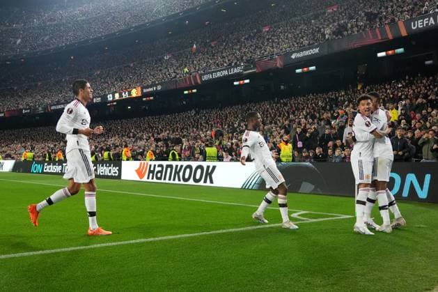 ESP: FC Barcelona, Barca Manchester United, ManU UEFA Europa League Manchester United players celebrating the own goal by Jules Kounde during the La Liga match between FC Barcelona and Manchester United played at Spotify Camp Nou Stadium on February 16, 2023 in Barcelona, Spain. kpng Copyright: xSergioxRuizx xPRESSINx PS_230216_028
