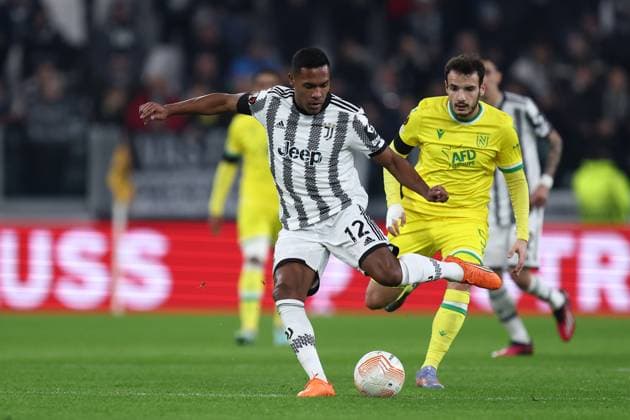 Juventus Fc - Fc Nantes Alex Sandro of Juventus Fc controls the ball during the Uefa Europa League first leg knockout round play-off match beetween Juventus Fc and Fc Nantes at Allianz Stadium on Februart 16 2023 in Turin, Italy . Turin Allianz Stadium Italy Copyright: xMarcoxCanoniero syncx