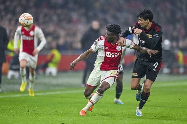 AMSTERDAM, 16-02-2023 , JohanCruyff Arena, season 2022 2023 , Europa League match between Ajax and Union Berlin. final result 0-0, Ajax player Mohammed Kudus, Union Berlin player Diogo Leite Ajax - Union Berlin  x19918833x Copyright: