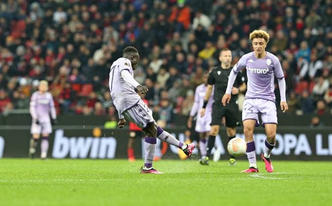 16 02 2023, Football UEFA Europa League 2022 2023, K o rounds Play off, Bayer 04 Leverkusen AS Monaco, at BayArena Leverkusen Goal to 2 2, scorer Krepin Diatta AS Monaco DFL and DFB regulations prohibit any use of photographs as image sequences and or quasi video