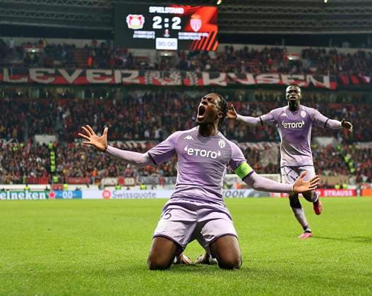 16 02 2023, Football UEFA Europa League 2022 2023, K o Runden Play off, Bayer 04 Leverkusen AS Monaco, in der BayArena Leverkusen Jubel Torschütze Axel Disasi AS Monaco zum Tor zum 2 3 DFL and DFB regulations prohibit any use of photographs as image sequences and or quasi video