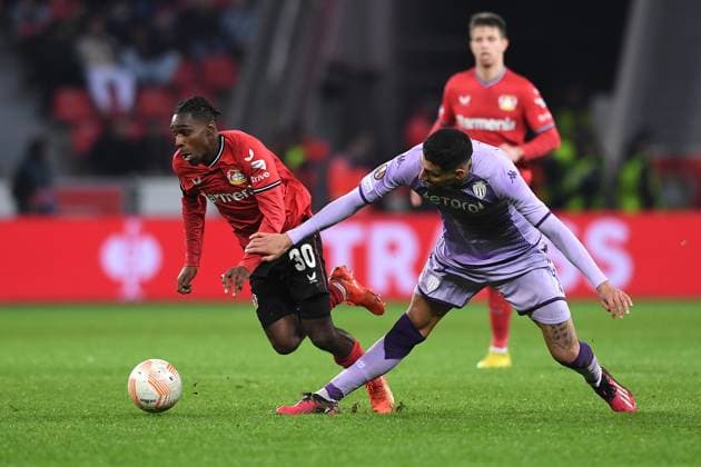 Soccer Europa League K o round Play off Bayer 04 Leverkusen AS Monaco on 16 02 2023 at the BayArena in Leverkusen Jeremie Frimpong Leverkusen , left Guillermo Maripan Monaco , right xHDx