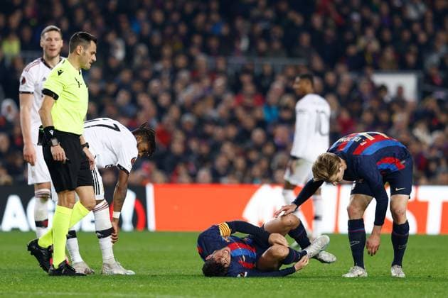 February 16, 2023, BARCELONA, BARCELONA, SPAIN: Jordi Alba of FC Barcelona, Barca hurts during the UEFA Europa League, knockout round play-off, football match played between FC Barcelona and Manchester United, ManU at Spotify Camp Nou stadium on February 16, 2023, in Barcelona, Spain. BARCELONA SPAIN - ZUMAa181 20230216_zaa_a181_161 Copyright: xOscarxJ.xBarrosox