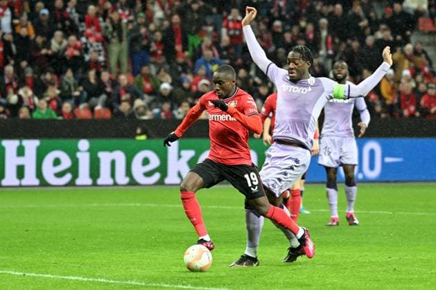 Leverkusen, Bayarena, 16 02 23, GER, Men, UEFA Europa League, Bayer 04 Leverkusen AS Monaco Picture from left Moussa Diaby Leverkusen and Axel Disasi AS Monaco Only for journalistic use Only for editorial use According to the regulations of the DFL Deutsche Fußball Liga it is prohibited, DFL regulations prohibit any use of photographs as image sequences and or quasi video North Rhine Westphalia Germany