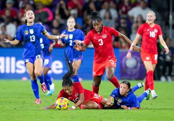 ORLANDO, FL - FEBRUARY 16: the United States forward Mallory Swanson (9) Canada defender Ashley Lawrence (10) and Canada defender Kadeisha Buchanan (3) during the She Believes soccer match between the USA and Canada on February 16, 2022 at Explorer Stadium in Orlando, FL. (Photo by Andrew Bershaw Icon Sportswire) SOCCER: FEB 16 Women™s SheBelieves Cup - USA vs Canada Icon2302160108