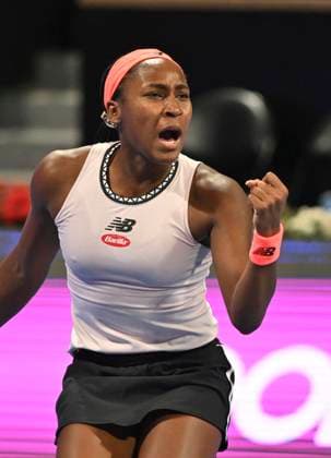 Sport Bilder des Tages (230217) -- DOHA, Feb. 17, 2023 -- Coco Gauff of the United States reacts during the singles quarterfinal match against Veronika Kudermetova of Russia at WTA500 Qatar Open 2023 in Doha, Qatar, Feb. 16, 2023. (Photo by Xinhua) (SP)QATAR-DOHA-TENNIS WTA, Tennis Damen 500 Nikku 