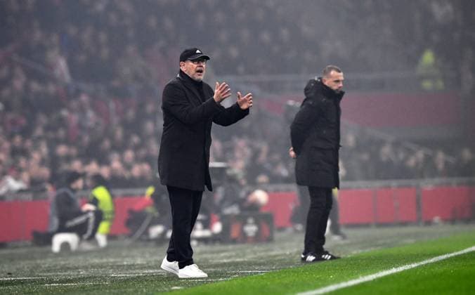 Football, men, season 2022 2023, Europa League Play Offs to the round of 16, first leg , Ajax Amsterdam 1 FC Union Berlin, v l coach Urs Fischer 1 FC Union Berlin , coach Johnny Heitinga Ajax Amsterdam , 16 02 2023, Copyright: xMatthiasxKochx