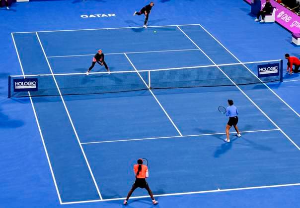 WTA, Tennis Damen Qatar TotalEnergies Open 2023 Coco Gauff and Jessica Pegula (bottom) of United States compete against Lyudmyla Kichenok of Ukraine and Jelena Ostapenko of Latvia their doubles final match at the WTA Qatar TotalEnergies Open tennis tournament at the Khalifa International Tennis Complex in Doha, Qatar, 17 February 2023 DOHA Qatar  Copyright: xNoushadxThekkayilx originalFilename:varittyakkal-wtaqatar230217_npqYZ.jpg