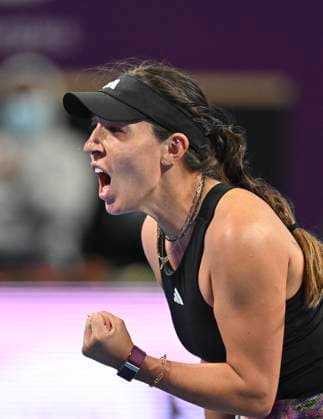 Sport Bilder des Tages (230218) -- DOHA, Feb. 18, 2023 -- Jessica Pegula of the United States celebrates after winning the singles semifinals match against Maria Sakkari of Greece at WTA500 Qatar Open 2023 in Doha, Qatar, Feb. 17, 2023. (Photo by Xinhua) (SP)QATAR-DOHA-TENNIS WTA, Tennis Damen 500 Nikku 