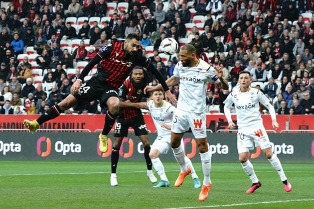 GaÃ«tan Laborde (OGC Nice) - Yunis Abdelhamid (Stade de Reims) FOOTBALL : OGC Nice vs Stade de Reims - Ligue 1 Ubereats - Nice - 18 02 2023 NorbertScanella Panoramic 