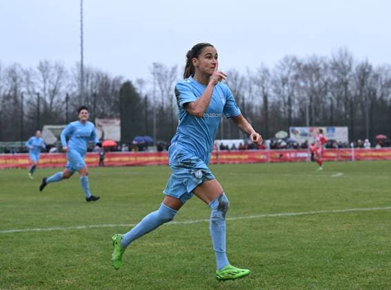Football, women, Regionalliga Nordost, season 2022 2023 14 matchday , 1 FC Union Berlin FC Viktoria 89, templates giver Aylin Yaren FC Viktoria 1889 Berlin , cheering after goal to 0 2 in the direction of the fans of Union, 18 02 2023, Copyright: xMatthiasxKochx