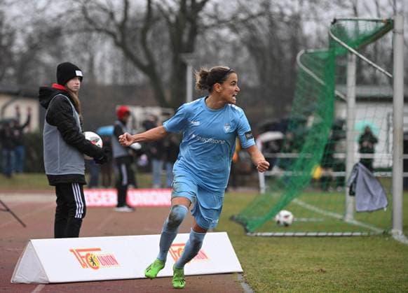 Football, women, Regionalliga Nordost, season 2022 2023 14 matchday , 1 FC Union Berlin FC Viktoria 89, templates giver Aylin Yaren FC Viktoria 1889 Berlin , cheering after goal to 0 2, 18 02 2023, Copyright: xMatthiasxKochx