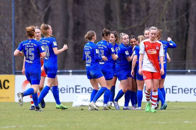 2 Womens Bundesliga 2022 2023, 1 FC Cologne U20 FC Carl Zeiss Jena goal celebration After the 1 1 equalizer Cologne RheinEnergie Sportpark, artificial turf North Rhine Westphalia Germany