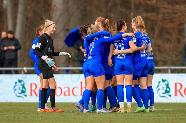 2 Women Bundesliga 2022 2023, 1 FC Köln U20 FC Carl Zeiss Jena goal celebration after 3 1 at FC Carl Zeiss Jena Köln RheinEnergie Sportpark, artificial turf North Rhine Westphalia Germany