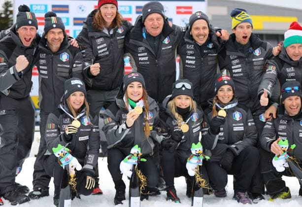 BIATHLON - IBU WC Oberhof OBERHOF,GERMANY,19.FEB.23 - BIATHLON - IBU World Championships 2023, 4x6 km relay, ladies, award ceremony. Image shows the rejoicing of team Italy. Keywords: medal.  GEPAxpictures xThomasxBachun