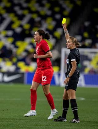 Nashville, USA, February 19th 2023: Christine Sinclair (12 Canada) yellow card during the She Believes Cup game between Brazil and Canada at GEODIS Park in Nashville, TN (Georgia Soares SPP) Copyright: xGeorgiaxSoares SPPx spp-en-GeSo-A63I4397