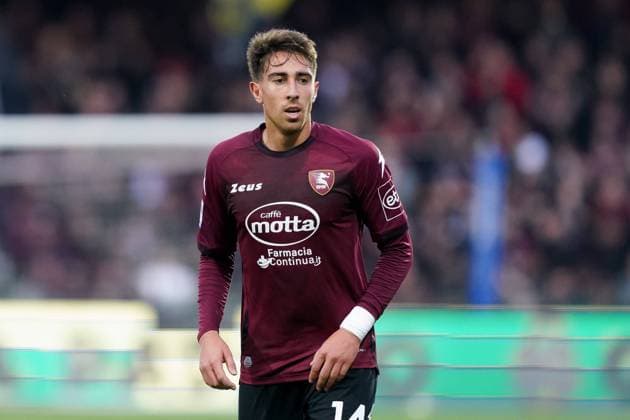 US Salernitana v SS Lazio - Serie A Diego Valencia of US Salernitana looks on during the Serie A match between US Salernitana and SS Lazio at Stadio Arechi, Salerno, Italy on 19 February 2023. Salerno Salerno Italy  Copyright: xGiuseppexMaffiax originalFilename:maffia-ussalern230219_npfjN.jpg