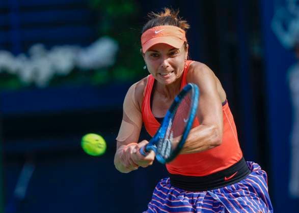 Viktoriya Tomova Tennis Dubai Tennis Championships 2023 WTA Dubai Duty Free Tennis Stadium Dubai United Arab Emirates 21 February 2023 Copyright: xJuergenxHasenkopfx