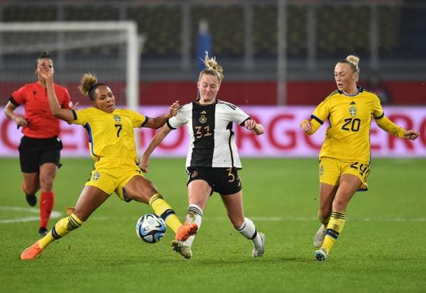 Womens international soccer match Germany Sweden on 21 02 2023 in the Schauinsland Reisen Arena in Duisburg Madelen Janogy Sweden , left Janina Minge Germany , center Hanna Bennison Sweden , right DFB regulations prohibit any use of photographs as image sequences and or quasi video North Rhine Westphalia Germany