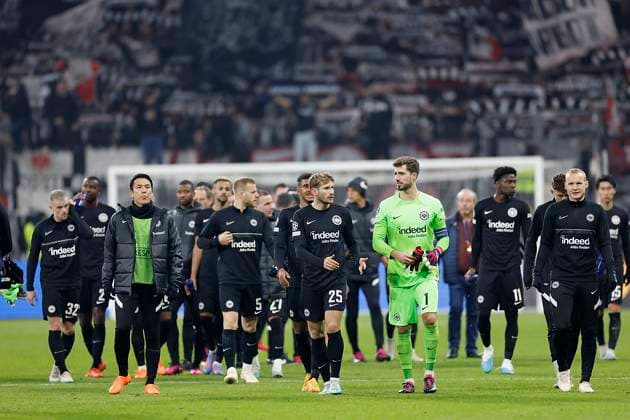 Eintracht Frankfurt team thanks fans for support, 21 02 2023, Football, Champions League, Round of 16, Eintracht Frankfurt SSC Napoli, GER, Frankfurt am Main, Deutsche Bank Park. Copyright: HMBxMedia xHeikoxBecker