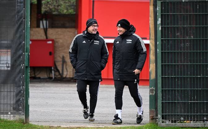 Football, men, season 2022 2023, Europa League, 1 FC Union Berlin, training before the match against Ajax Amsterdam, f l coach Urs Fischer 1 FC Union Berlin , athletic trainer Martin Krüger 1 FC Union Berlin , 22 02 2022, Copyright: xMatthiasxKochx