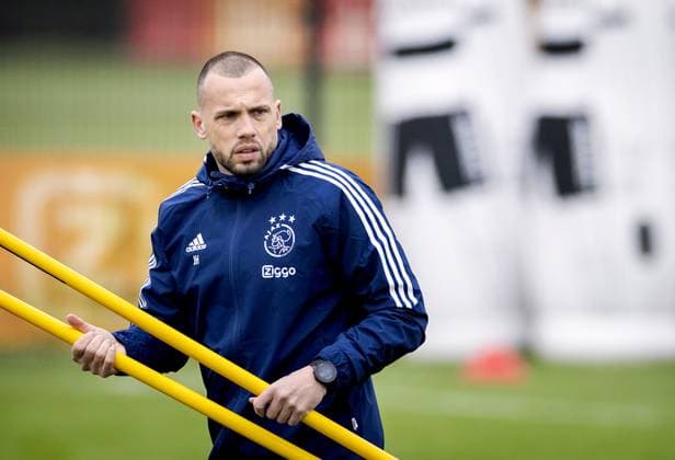 AMSTERDAM - Ajax coach John Heitinga during a training session prior to the UEFA Europa League play-off match between FC Union Berlin and Ajax Amsterdam at sportpark de Toekomst on February 22, 2023 in Amsterdam, Netherlands. ANP KOEN VAN WEEL UEFA Europa League Play-off MD-1 2022 2023 xVIxANPxSportx xxANPxIVx 463320607 originalFilename: 463320607.jpg
