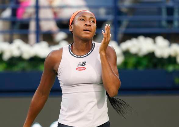 Coco Gauff reacts angry,anger disappointed,disappointment,Emotion Tennis Dubai Tennis Championships 2023 WTA Dubai Duty Free Tennis Stadium Dubai United Arab Emirates 23 February 2023 Copyright: xJuergenxHasenkopfx