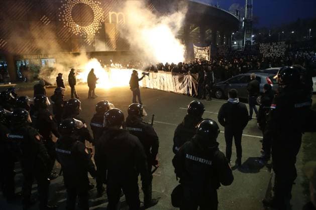 Sport Themen der Woche KW08 Sport Bilder des Tages PARTIZAN vs SHERIFF TIRASPOL Fans protest Partizan Balgrade UEFA Conference League vs Sheriff Tiraspol, Partizan stadium, Belgrade 23.02.2023 Foto: FOOTBALL, UEFA CONFERENCE LEAGUE, PARTIZAN, SHERIFF TIRASPOL Belgrade Partizan stadium Serbia Copyright: xMarkoxMetlas xMNxPressx
