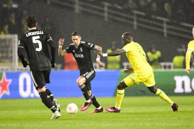 Angel Di Maria (Juventus) vs Moussa Sissoko (Nantes) FOOTBALL : Nantes vs Juventus de Turin - Barrage retour Ligue Europa - 23 02 2023 JBAutissier Panoramic 
