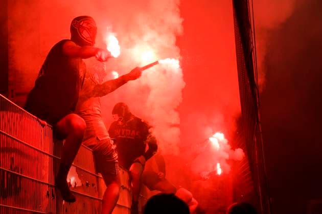 Ultras of AJAX ignite pyro, pyrotechnics, fireworks in the guest block, GER, 1 FC Union Berlin vs AFC Ajax Amsterdam, UEFA Europa League , Rückspiel, Saison Spielzeit 2022 2023, 23 02 2023, DFL REGULATES PROHIBIT ANY USE OF PHOTOGRAPHS AS IMAGE SEQUENCES AND OR QUASI VIDEO, GER, Berlin, 1 FC Union Berlin vs Ajax Amsterdam, UEFA Europa League , Rueckspiel, Saison Spielzeit 2022 2023, 23 02 2023, fcuafc, afc, Berlin Copyright: xUwexKoch Eibner-Pressefotox EP_UKH