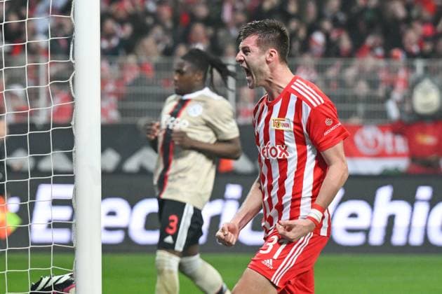 Football, men, season 2022 2023, Europa League, play offs to the round of 16, second leg , 1 FC Union Berlin Ajax Amsterdam, Robin Knoche 1 FC Union Berlin goal celebration, cheers after his goal to 1 0 , 23 02 2022, Copyright: xMatthiasxKochx
