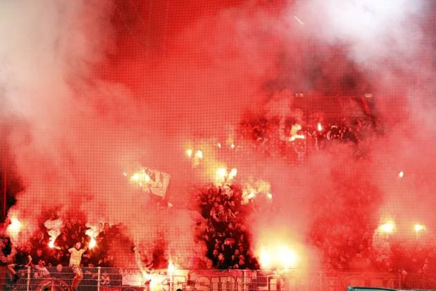 BERLIN - Supporters set off fireworks during the UEFA Europa league play-off match between FC Union Berlin and Ajax Amsterdam and at Stadion An der Alten Forsterei on February 23, 2023 in Berlin, Germany. ANP MAURICE VAN STONE 1. FC Union Berlin v AFC Ajax: Knockout Round Play-Off Leg Two - UEFA Europa League 2022 2023 xVIxANPxSportx xxANPxIVx 463454662 originalFilename: 463454662.jpg