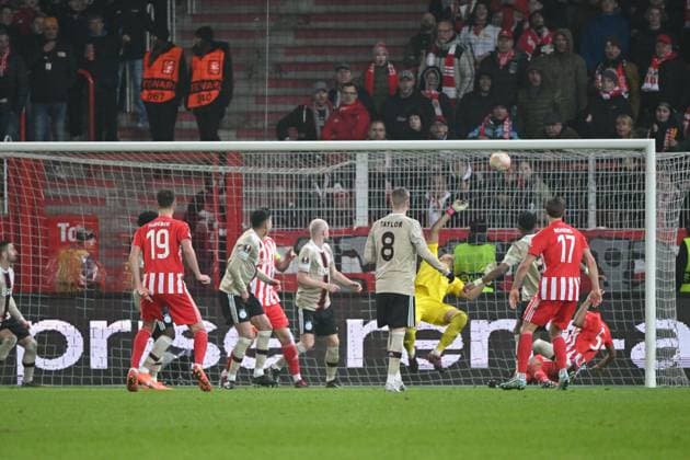 Football, men, 2022 2023 season, Europa League, play offs to the round of 16, second leg , 1 FC Union Berlin Ajax Amsterdam, Danilho Doekhi 1 FC Union Berlin scores the goal to 3 1 , 23 02 2022, Copyright: xMatthiasxKochx