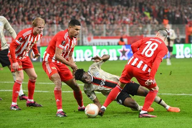 Football, men, season 2022 2023, Europa League, play offs to the round of 16, second leg , 1 FC Union Berlin Ajax Amsterdam, f l Morten Thorsby 1 FC Union Berlin , Danilho Doekhi 1 FC Union Berlin , Mohammed Kudus Ajax Amsterdam and Josip Juranovic 1 FC Union Berlin in duel , 23 02 2022, Copyright: xMatthiasxKochx