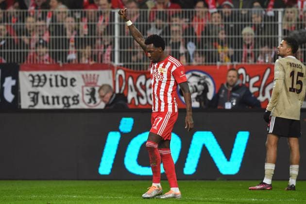 Football, men, season 2022 2023, Europa League, play offs to the round of 16, second leg , 1 FC Union Berlin Ajax Amsterdam, Sheraldo Becker 1 FC Union Berlin gestures , 23 02 2022, Copyright: xMatthiasxKochx