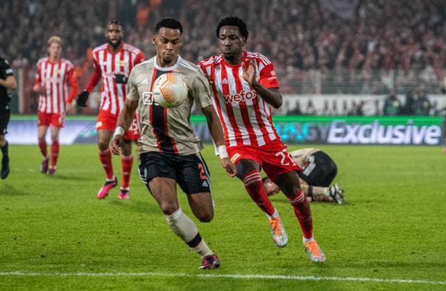 23 02 2023, GER, soccer, men, UEFA, soccer Europa League, play off, season 2022 2023, second leg, 1 FC union Berlin Ajax Amsterdam Jurrien Timber Ajax Amsterdam, li vs Sheraldo Becker 1 FC union Berlin, re Berlin Stadion An der Alten Försterei Berlin Germany