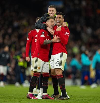Sport Bilder des Tages Football - UEFA Europa League - Play-Off 2nd Leg - Manchester United, ManU FC v FC Barcelona, Barca MANCHESTER, ENGLAND - Thursday, February 23, 2023: Manchester United s (L-R) Lisandro Martinez, Wout Weghorst and Carlos Henrique Casimiro celebrate at the final whistle during the UEFA Europa League Play-Off 2nd Leg game between Manchester United FC and FC Barcelona at Old Trafford. Man Utd won 2-1, 4-3 on aggregate. MANCHESTER Old Trafford GREATER MANCHESTER ENGLAND  Copyright: xDavidxRawcliffex P2023-02-23-Man_Utd_Barcelona-82