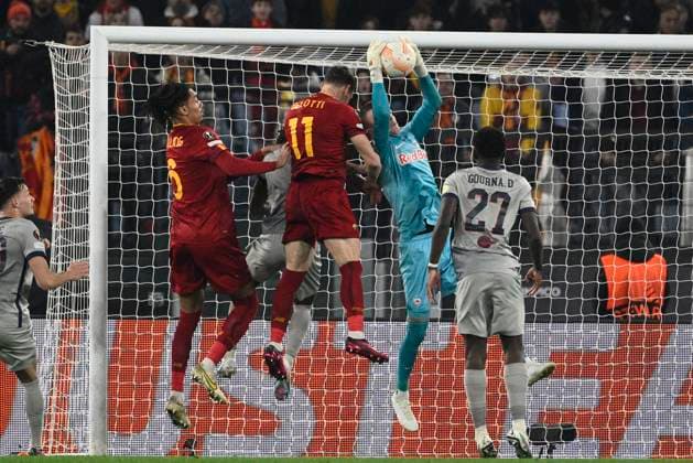 Foto Fabrizio Corradetti LaPresse 23 Febbraio 2023 - Roma, Italia - calcio - Roma vs Salisburgo - Uefa Europa League 2022 2023 - Stadio Olimpico. Nella foto: Andrea Belotti (AS Roma) Foto Fabrizio Corradetti LaPresse February 23, 2023 Rome, Italy - sport, soccer - Roma vs Salzburg - Uefa Europe League 2022 2023 - Olimpic Stadium. In the pic: Andrea Belotti (AS Roma)  Copyright: xFabrizioxCorradetti LaPressex