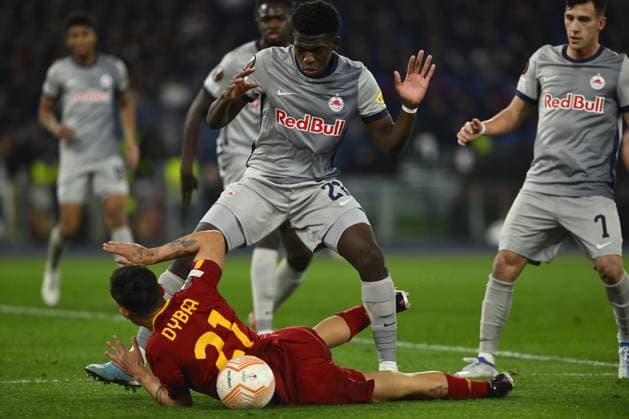 February 23, 2023, Rome, Italy: Paulo Dybala of A.S. Roma and Lucas Gourna-Douath of FC Salzburg during the UEFA Europa League play-off second leg between A.S. Roma vs FC Salzburg on February 23, 2023 at the Stadio Olimpico in Rome, Italy. football Europa League match - AS Roma vs RB Salzburg, Rome, Italy  - ZUMAl164 20230223_zsa_l164_205 Copyright: xDomenicoxCippitellix