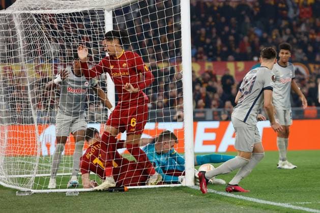 Philipp Kohn of Salzburg Andrea Bellotti of AS Roma Chris Smalling of AS Roma during AS Roma vs RB Salzburg, football Europa League match in Rome, Italy, February 23 2023  Copyright: xAgnxFoto LiveMediax xipa-agency.x xLivexMediax 0 IPA_IPA36305470